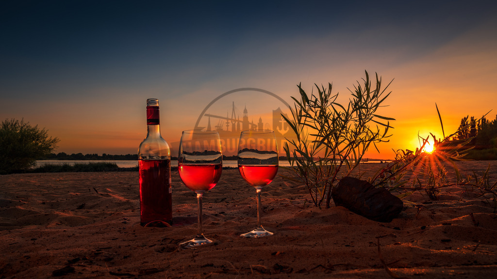 stativkunst-609 | Exklusive Hamburg collagen, tolle Segelbilder und viele weitere tolle Motive auf Leinwand, Poster, Alu-Dibond, u.v.m. findet Ihr bei uns auf hamburgbild.de. Findet Euer Wandbild für Euer Zuhause, Büro oder die  Praxis…. - Realisiert mit Pictrs.com