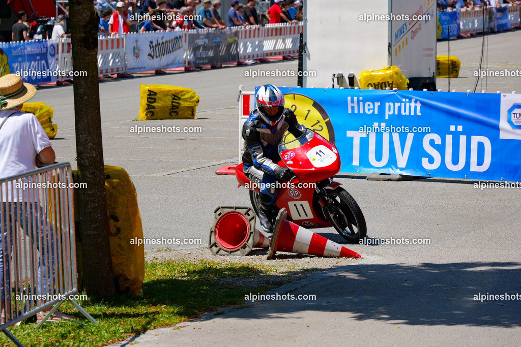P1037010-2 | Erleben Sie atemberaubende, hochqualitative Fotos Ihrer Fahrt entlang der malerischen Alpenstraßen. Besuchen Sie alpineshots.com, um professionelle Aufnahmen Ihrer unvergesslichen Reise zu finden und zu kaufen - Realisiert mit Pictrs.com