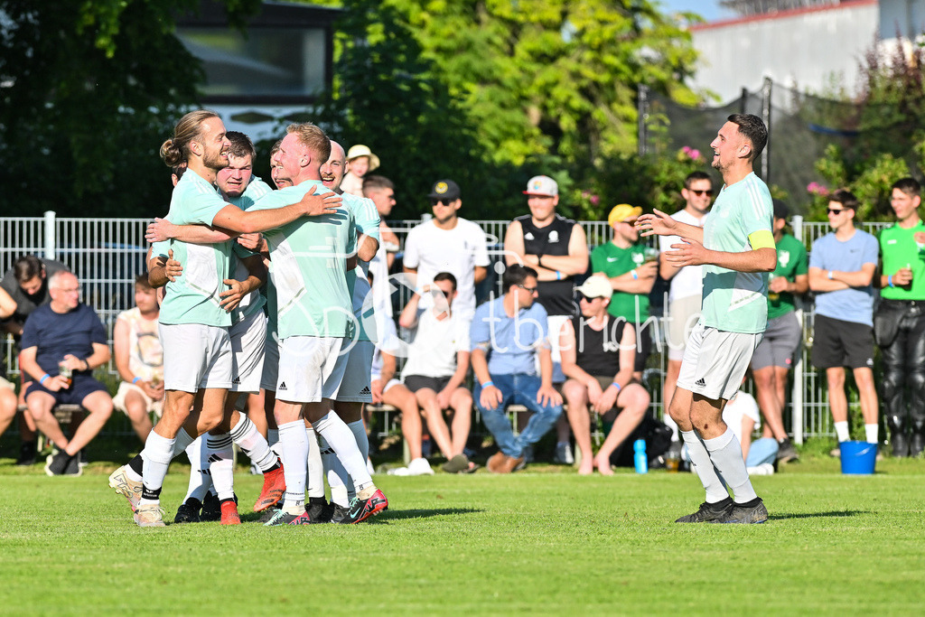 FC Emersacker - VfL Westendorf | Jubel nach 0-2