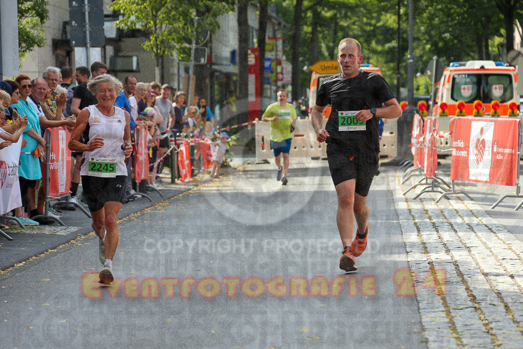 220625_1658_EX1_5643 | Sportfotografie im Rhein-Sieg Kreis, Köln, Bonn, NRW, Rheinland Pfalz, Hessen, etc. Unser Tätigkeitsfeld umfasst den Laufsport vom Volkslauf über den Marathon, Duathlon, Triathon bis zum Ultralauf wie Kölnpfad Ultra oder Schindertrail.
