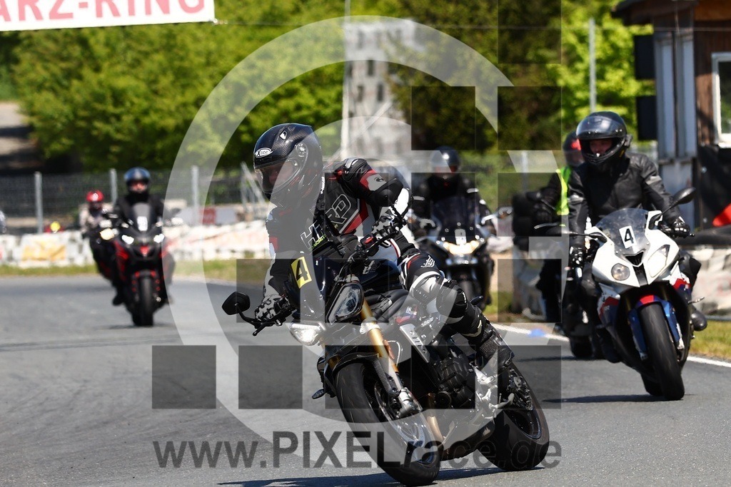 0004-20250512_01193 | Schöne Erinnerungen an spannende Momente - das festzuhalten ist unser Job. PIXELrace.de ist seit 2003 auf den Rennstrecken Europas unterwegs um die Action draußen beim Fahren und die wunderbare Stimmung imm Fahrerlager für euch einzufangen.