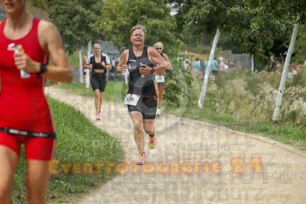 250824_1346_EX1_3640 | Sportfotografie im Rhein-Sieg Kreis, Köln, Bonn, NRW, Rheinland Pfalz, Hessen, etc. Unser Tätigkeitsfeld umfasst den Laufsport vom Volkslauf über den Marathon, Duathlon, Triathon bis zum Ultralauf wie Kölnpfad Ultra oder Schindertrail.