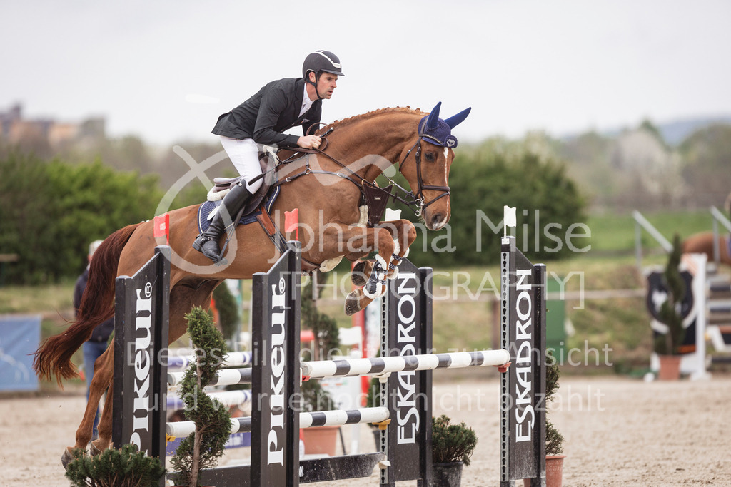 250417_Springpferde-A1-104 | Deine schönsten Turniermomente als professionelle Fotos! Entdecke hochwertige Pferdesport-Fotografie im Online-Shop. Jetzt Fotos finden & bestellen!