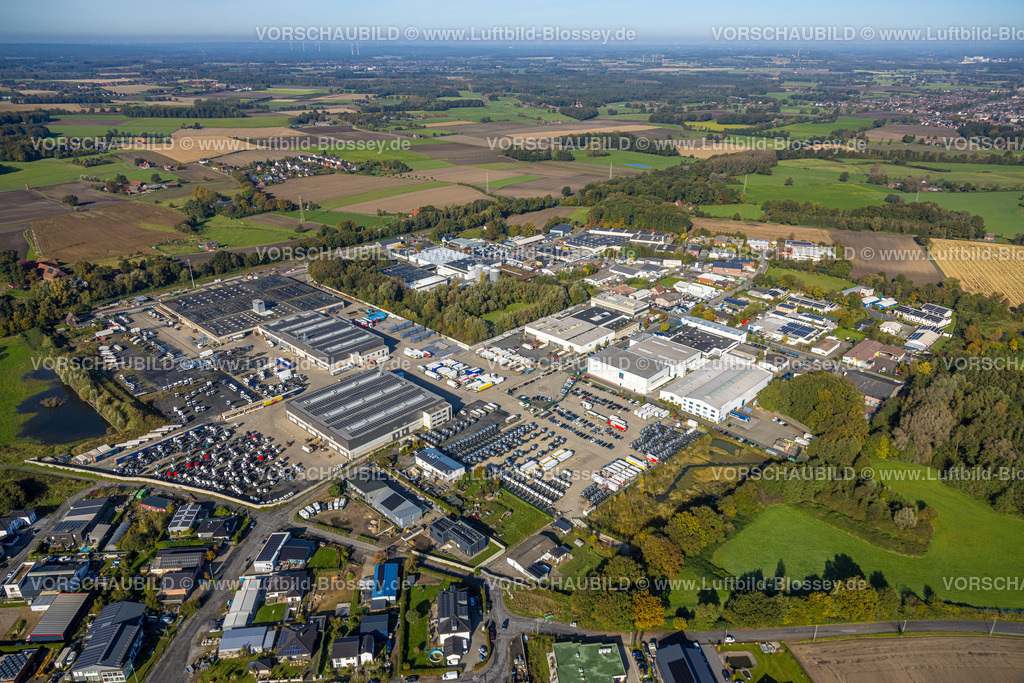 Selm241011365 | Luftbild, Gewerbegebiet Gutenbergstraße mit Wüllhorst Fahrzeugbau mit LKW Standplatz, Bork, Selm, Münsterland, Nordrhein-Westfalen, Deutschland