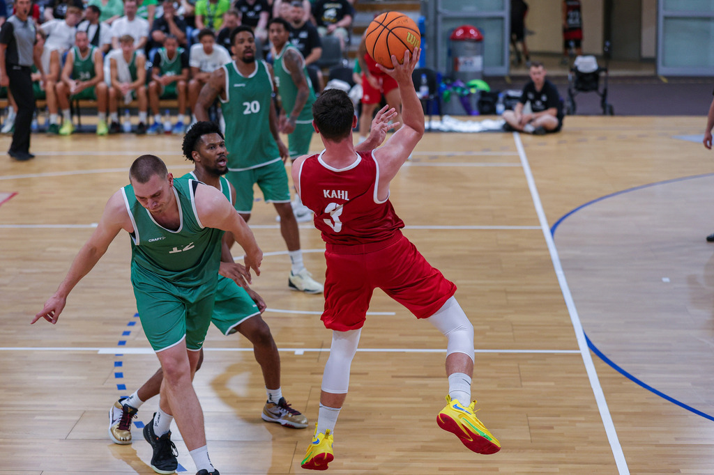 BAYER GIANTS vs VET-CONCEPT Gladiators Trier Test-126 | Fotos von Basketballspielen aus dem Raum NRW fotografiert von Gero Mueller-Laschet und Daniel Schaefer - Realisiert mit Pictrs.com
