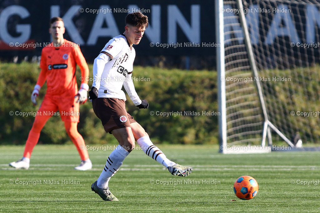 NH_FCStPauliU23_EintrachtBraunschweigU23_Testspiel_02022025 | #31 Emil Staugaard (FC St. Pauli U23)Fußball I Herren I Testspiel I Saison 2024-2025 I FC St. Pauli U23 - Eintracht Braunschweig U23 I 02.02.2025 I Sportplatz Brummerskamp