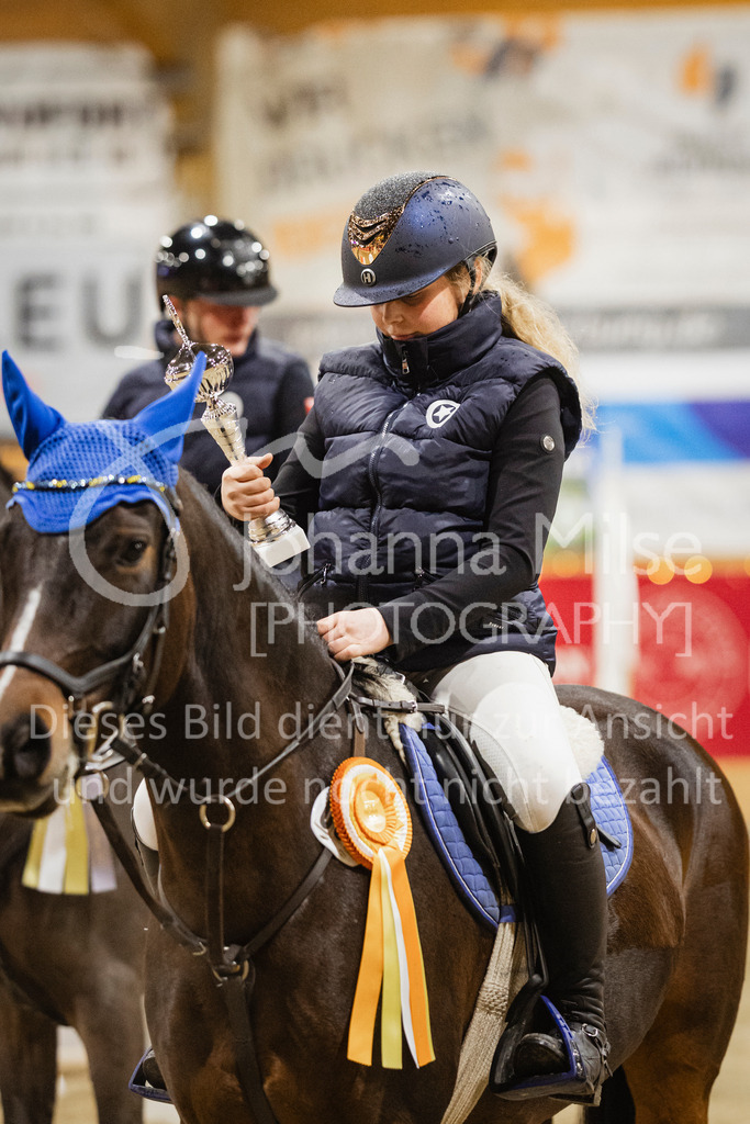 231118_PonyTrophy-323 | Deine schönsten Turniermomente als professionelle Fotos! Entdecke hochwertige Pferdesport-Fotografie im Online-Shop. Jetzt Fotos finden & bestellen!