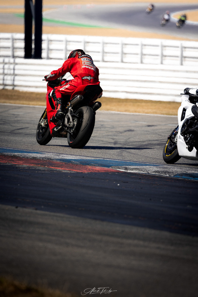 Ducati Trackday Hockenheimring 2026 | Entdecken Sie die faszinierende Welt von Alexander Tschuncky Arts: Kreative Fotografie, atemberaubende Automobilkunst und hochwertiger Bilderdruck. Lassen Sie sich inspirieren! - Realisiert mit Pictrs.com