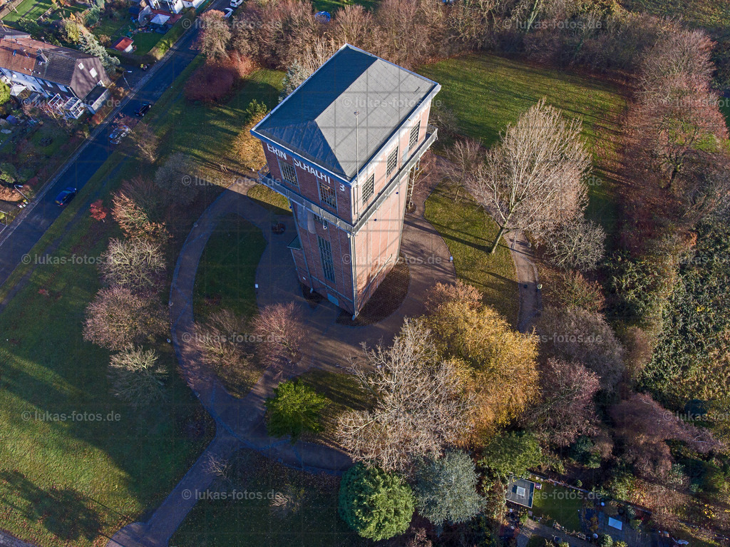 2018-12-04cr LUFT Hammerkopfturm Schwerin Baumkreis Foto Lukas 017 | Luftbild Hammerkopfturm Schwerin Baumkreis - Realisiert mit Pictrs.com