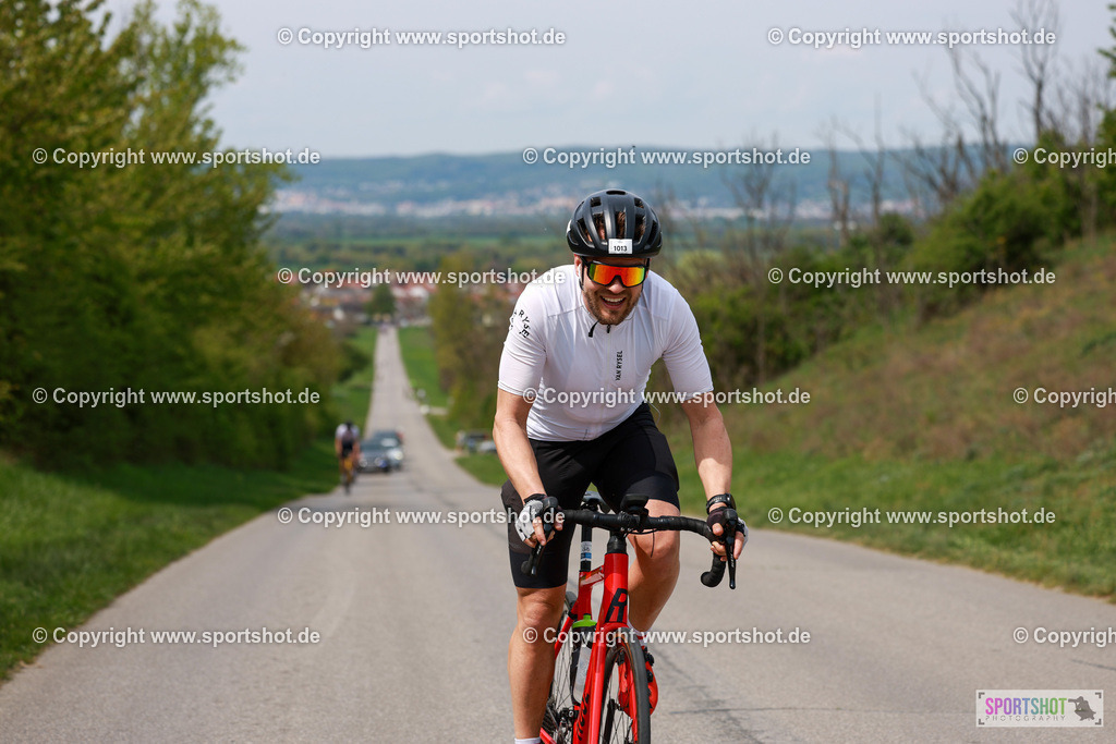 323_AR6_0266 | Neusiedlersee Radmarathon 2026@sportshot_your_pictrs #yourpictures#roadtowm2029 #nrm #neusiedlerseeradmarathon #neusiedlersee #neusiedlerseetourismus #burgenland #mörbisch #nrm26 #burgenlandtourismus #voglundco #poweredbyburgenlandtourismus #radsport #rad #marathon #ucigranfondo #visitburgenland #ucigranfondoworldseries