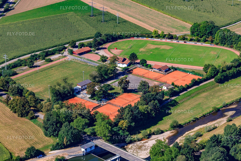 Tennisclub Rosengarten Willstätt e.V. https://tennisclub-rosengarten.de/ | Luftbild: Tennisclub Rosengarten Willstätt e.V. https://tennisclub-rosengarten.de/ in Willstätt im Bundesland Baden-Württemberg in Deutschland. Foto: IMG_20884.jpg vom 31.08.2009 durch Werner Riehm/FLY-FOTO.de - Realisiert mit Pictrs.com