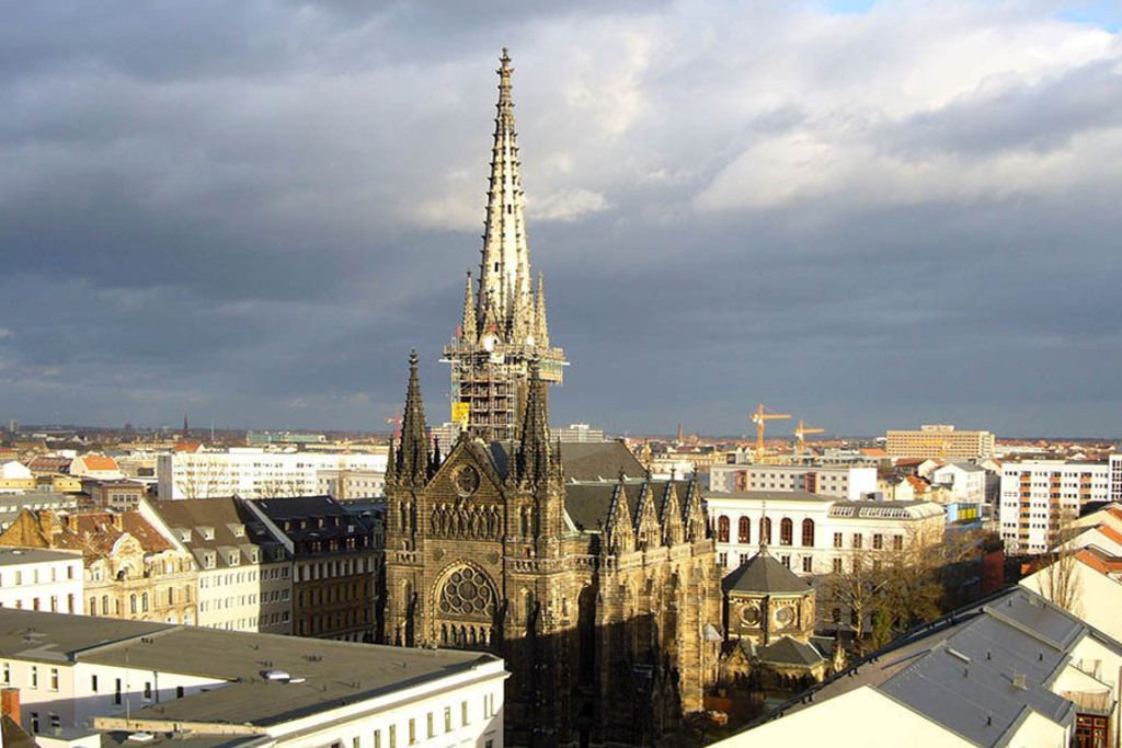 Peterskirche (2007) | Entdecke über 20 Kategorien Leipzig-Motive: Foto-Downloads, hochwertige Poster, Leinwand- & Fine-Art-Prints. Jetzt Lieblingsfoto im Bildlexikon Leipzig Shop bestellen!