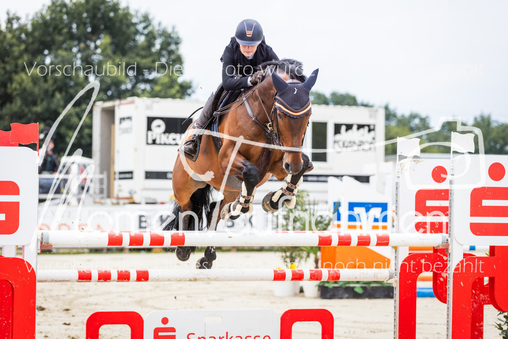 BHO-2PhSpr-M-031 | MomenTaufnahmen Pferdesportfotos