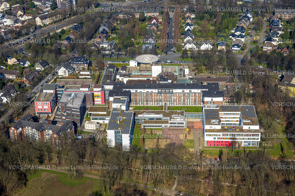 Gelsenkirchen240300298 | Luftbild, Bergmannsheil Kinderklinik Buer GmbH mit Hubschrauberlandeplatz, Buer, Gelsenkirchen, Ruhrgebiet, Nordrhein-Westfalen, Deutschland