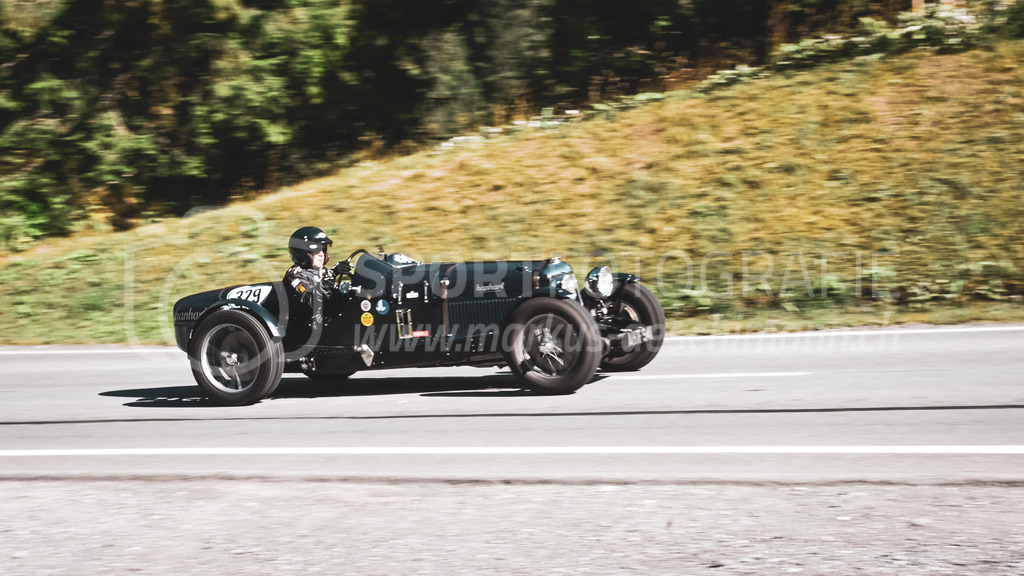 19. Arosa ClassicCar 2023 - 1. September 2023 | 19. Arosa ClassicCar 2023
Arosa, Schweiz
Siegrist Rudolf aus Biasca mit der Startnummer 329 in einem Riley 2 Seater Sport, Jahrgang 1934, in der Klasse Sport Trophy.
@arosaclassiccar, @arosa.official, #arosaclassiccar, #arosa, #76curves, #classiccar
Bild: Sportfotografie Markus Aeschimann | www.markus-aeschimann.ch - Realisiert mit Pictrs.com