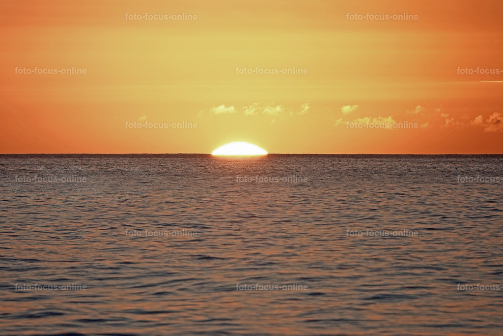 40 | Landscape photography, spectacular waves, Atlantic Ocean, Baltic Sea