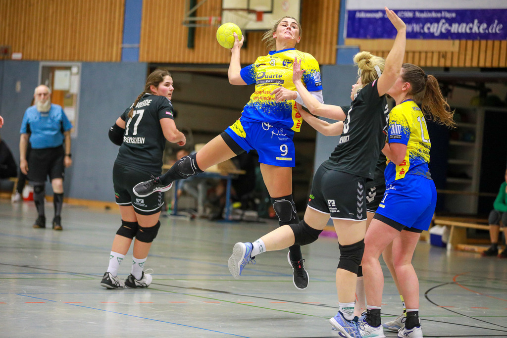 SVN_TvVoerde_021124_018 | Bildergalerie von Sport-Ereignissen aber auch von weiteren spannenden Dingen - nicht nur vom Niederrhein. In Anlehnung an den bekannten Spruch von Hanns Dieter Hüsch heißt das Motto: "Niederrhein ist überall".  - Realisiert mit Pictrs.com