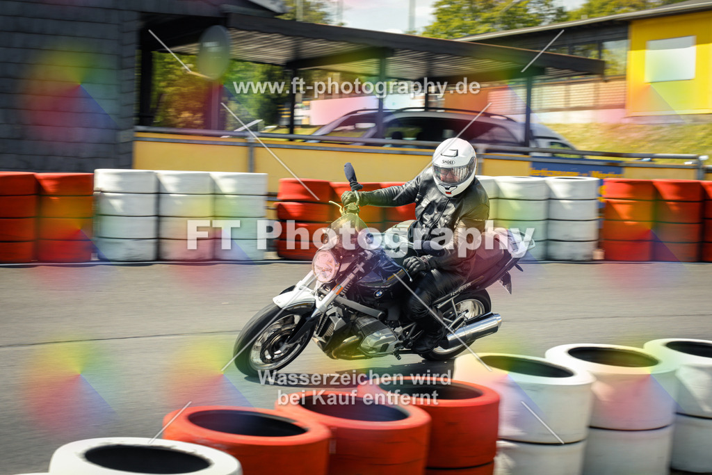OBK_Mai_Martina_Markus-11114 | Hier findet Ihr Bilder von Touristenfahrten auf der Nürburgring Nordschleife oder von anderen Veranstaltungen die ich besucht habe. Viel Spass beim Durch Schauen 