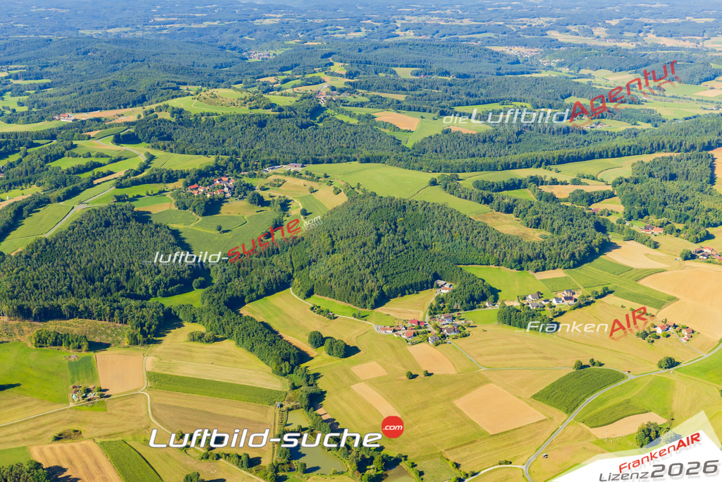 Klassische Luftaufnahme ohne Drohne zeigt:Ochsenholz bei Mistelgau - Die Luftbildaufnahme wurde 2025 vom UL-Flugzeug heraus erstellt ( keine Drohne ) - Hochauflösende Luftaufnahme -Nicht vergleichbar mit Google Maps oder Satelittenbilder- Die Geschenkidee !Mit Lizenz und Bildrechte bestellbar