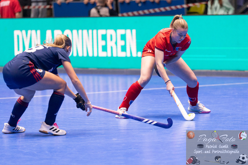 Volvo E.R.B. Final 4 Finale Frauen: Berliner HC - Mannheimer HC, 26.01.2025 | Charlotte Hendrix (Mannheimer HC #48) &amp; Ida-Marie Köllinger (Berliner HC #24), Berliner HC - Mannheimer HC, Frankfurt, Süwag Arena, 26.1.2025 - Realisiert mit Pictrs.com
