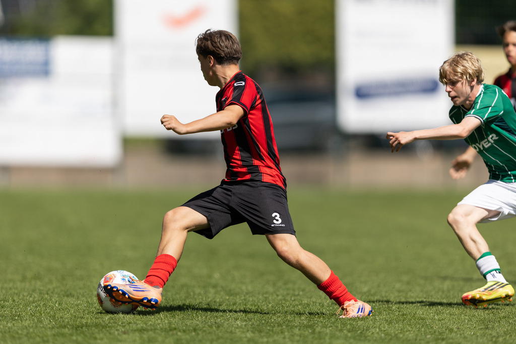 Fußball I Männer I 40. Pfingscup Hollage I 13149 | realhellocedii - Realisiert mit Pictrs.com