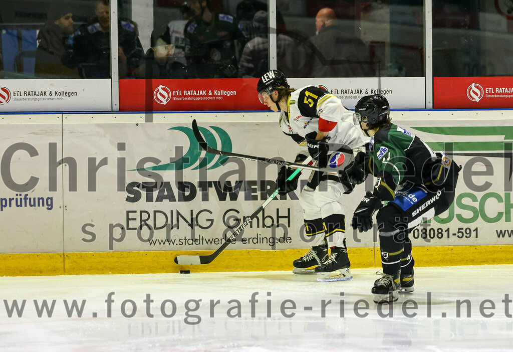 2022-12-23_014_TSV_Erding_gegen_EA_Schongau | Erding, Deutschland, 23.12.2022:
Eishockey, Bayernliga 2022 / 2023, 22. Spieltag, TSV Erding gegen EA Schongau, Endergebnis: 

Foto: Christian Riedel / fotografie-riedel.net