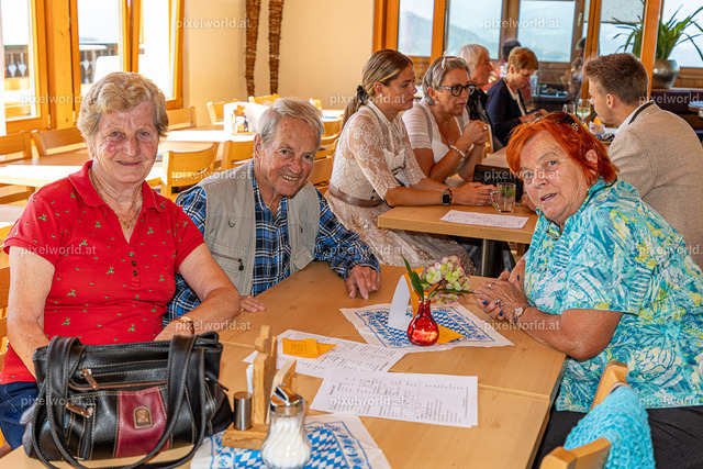Oktoberfest im Gasthaus Stubinger | Bildershop von pixelworld.at - Realisiert mit Pictrs.com