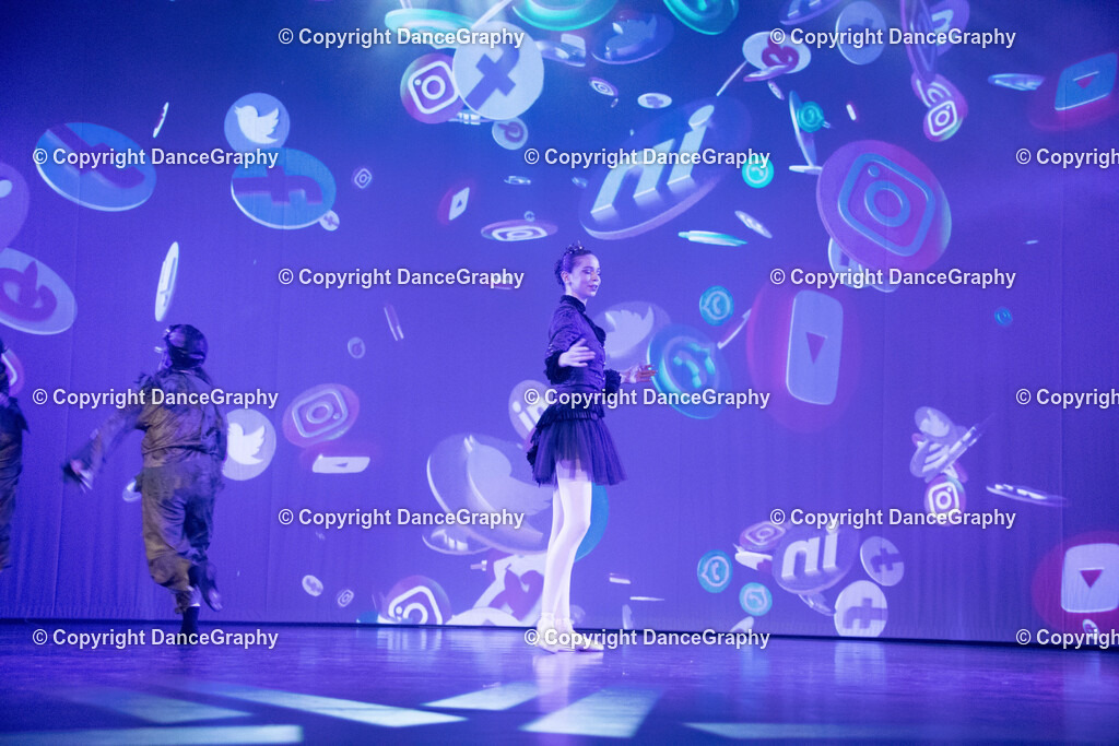 GPHY3460 | DanceGraphy - Realisiert mit Pictrs.com