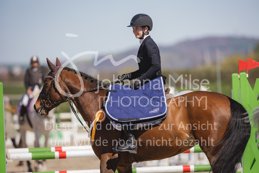 220416_3_A-Springen2-462 | Frühlingsfest der Pferde
Herford
16.April 2022
03/2 Sprigprüfung mit steigenden Anforderungen Kl. A** geschlossen 44-481 RLP