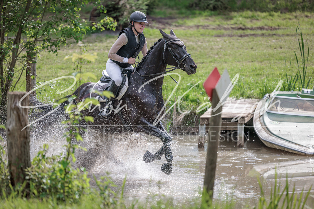 20260523-_3LI9884 | Tierfotografie Pferde, Hunde, Katzen, Haustiere.
Turnierfotografie Reitturniere, Reiten, Springreiten, Dressur in Hanau, dem Main-Kinzig-Kreis und dem Rhein-Main- Gebiet um Frankfurt