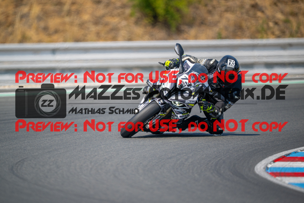 MaZZes-Fotomatrix-20260805-525825 | OPEN