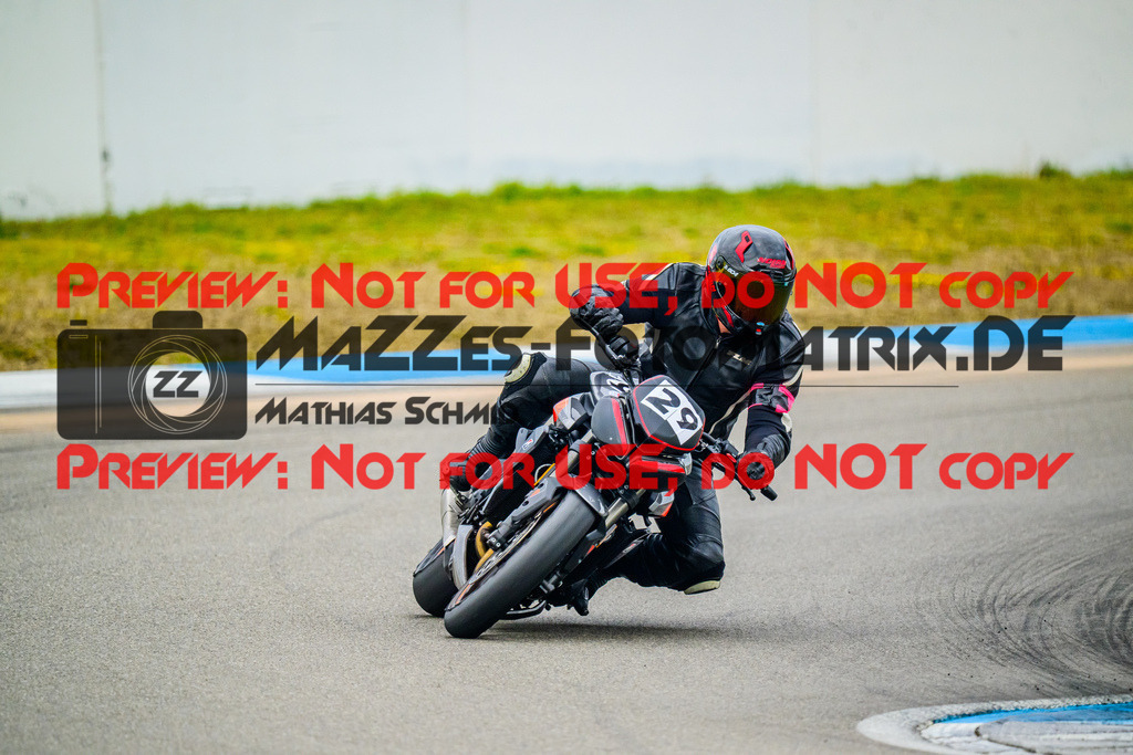 MaZZes_Fotomatrix_20260404_6007705_9247 | Fotograf Mathias Schmid
Sportfotograf,
Eventfotograf,
Hochzeitsfotograf,
Portraitfotograf