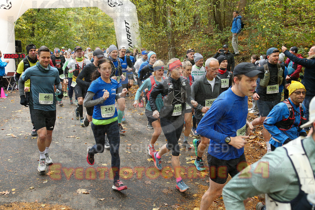 251026_1001_EX1_9617 | Sportfotografie im Rhein-Sieg Kreis, Köln, Bonn, NRW, Rheinland Pfalz, Hessen, etc. Unser Tätigkeitsfeld umfasst den Laufsport vom Volkslauf über den Marathon, Duathlon, Triathon bis zum Ultralauf wie Kölnpfad Ultra oder Schindertrail.