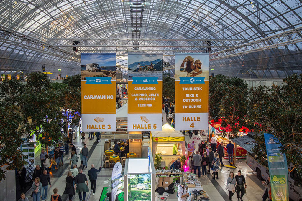 Touristik & Caravaning Leipzig | Entdecke über 20 Kategorien Leipzig-Motive: Foto-Downloads, hochwertige Poster, Leinwand- & Fine-Art-Prints. Jetzt Lieblingsfoto im Bildlexikon Leipzig Shop bestellen!