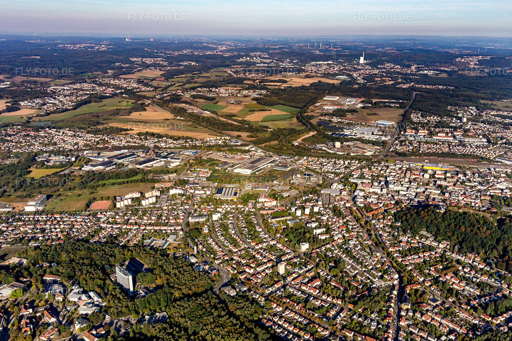 Luftbild: Ortsansicht der Straßen und Häuser der Wohngebiete in Homburg im Bundesland Saarland in Deutschland. Foto: IMG_111719.jpg vom 16.09.2018 durch Werner Riehm/FLY-FOTO.de