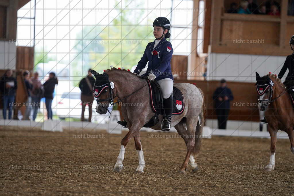 FAH09392 | Turnierbilder, Reitsportfotos, LAPO, Landesponyturnier, Turnierfotografen Bayern