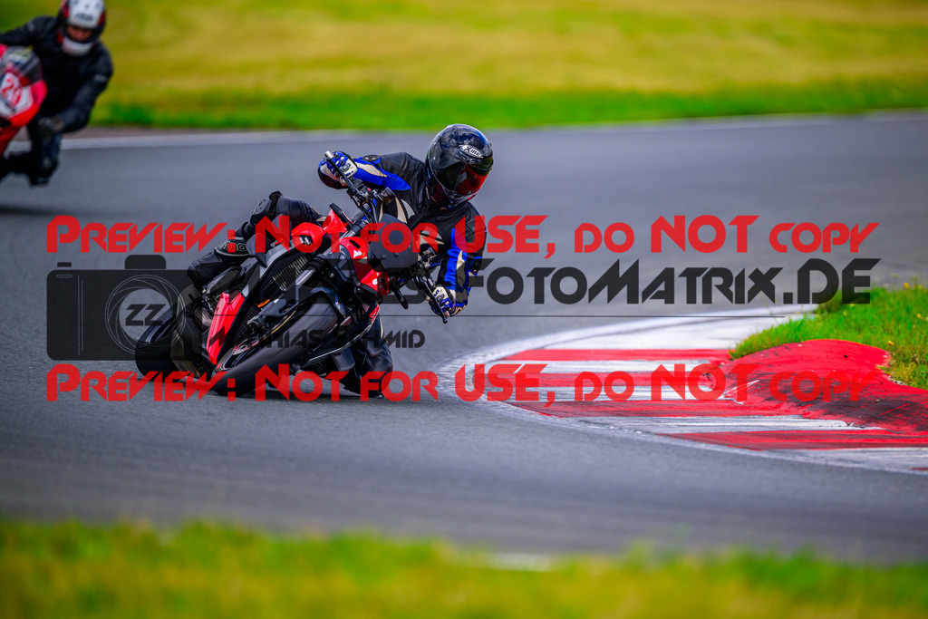 MaZZes_Fotomatrix_20250723_6007705_5874 | ROT