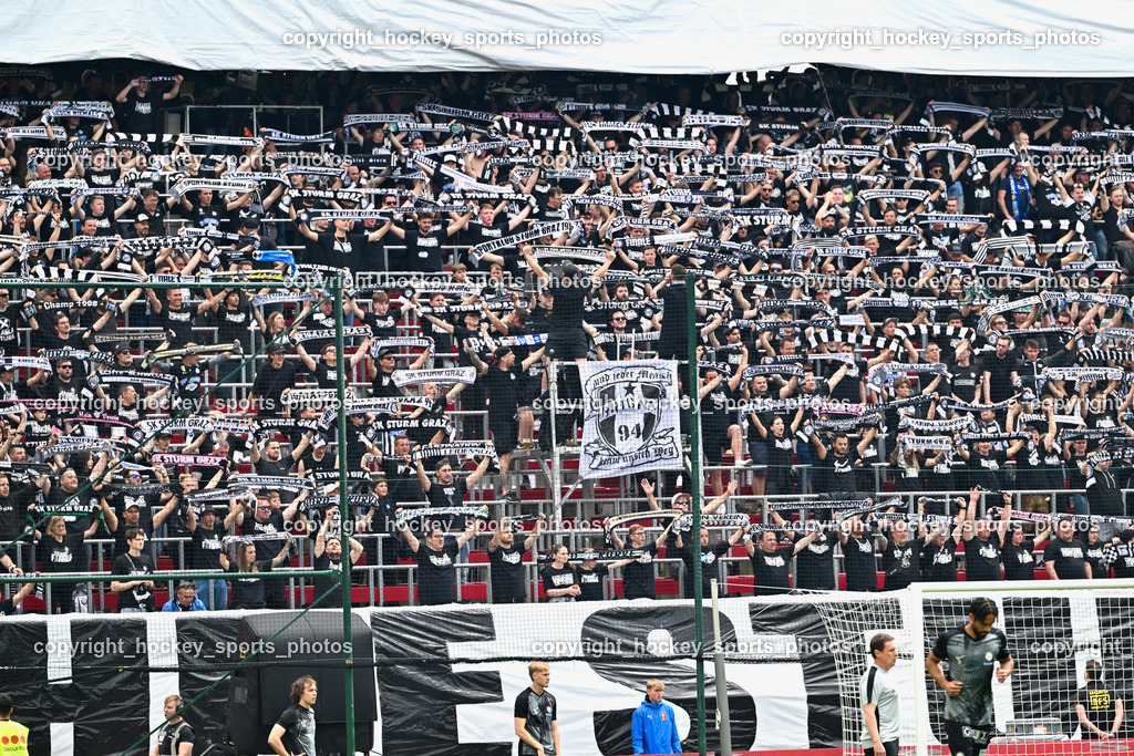 SK Puntigamer Sturm vs. SK Rapid Wien Siegerehrung, Impressionen | SK Sturm Fans, SK Puntigamer Sturm vs. SK Rapid Wien Siegerehrung, Impressionen, SK Puntigamer Sturm vs. SK Rapid Wien Siegerehrung, Impressionen am 01.05.2024 in Klagenfurt (Wörthersee Stadion ), Austria, (Photo by Bernd Stefan)