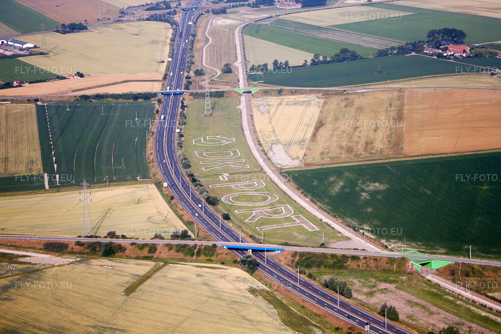 Vue aérienne: DK-PORT à Bourbourg dans le département Nord, France – .Photo: IMG_58970.jpg prise le 22/07/2013 par Werner Riehm/FLY-FOTO.eu – Résolution de l'original: 4752 x 3168 px