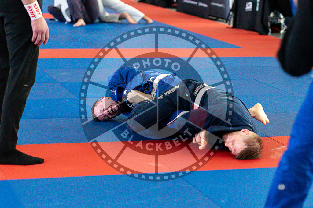20250510PBB0602 | Athletes compete during the JJLG Berlin Open Jiu-Jitsu Championship on May 10, 2025 in Berlin, Germany. © Chiara Dazi / photoblackbelt