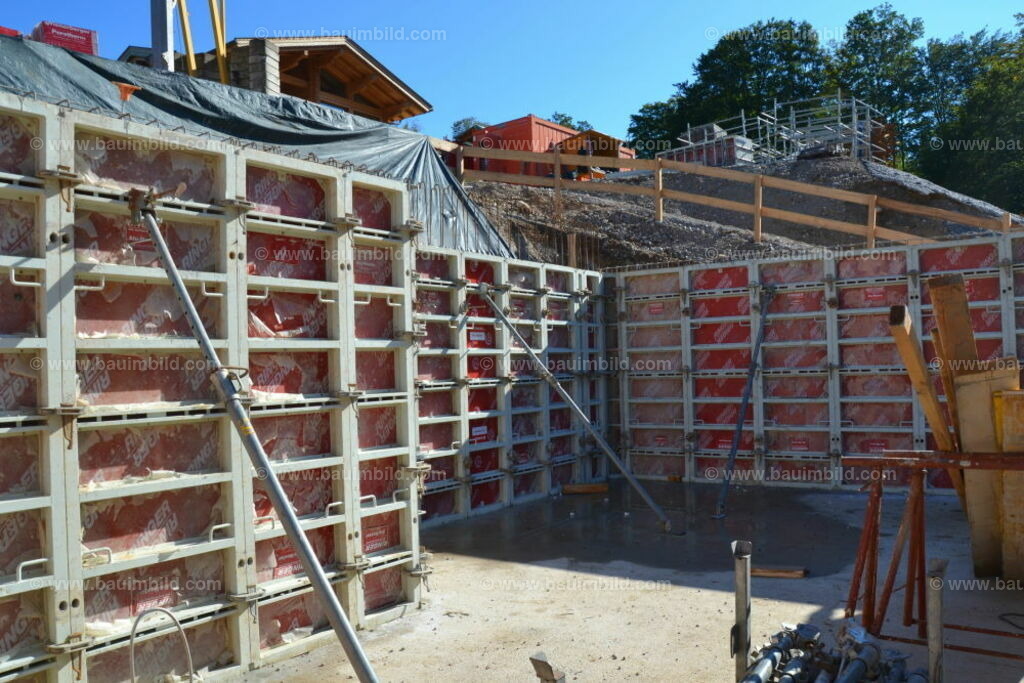 bib-lg04-betonarbeiten-0208 | Nach LV-Leistungsgruppen sortierte Detailfotos über den Bau eines Hauses. Alle Hausbau-Bilder direkt vom Urheber und Autor der Website Haus-Selber-Bauen.com
