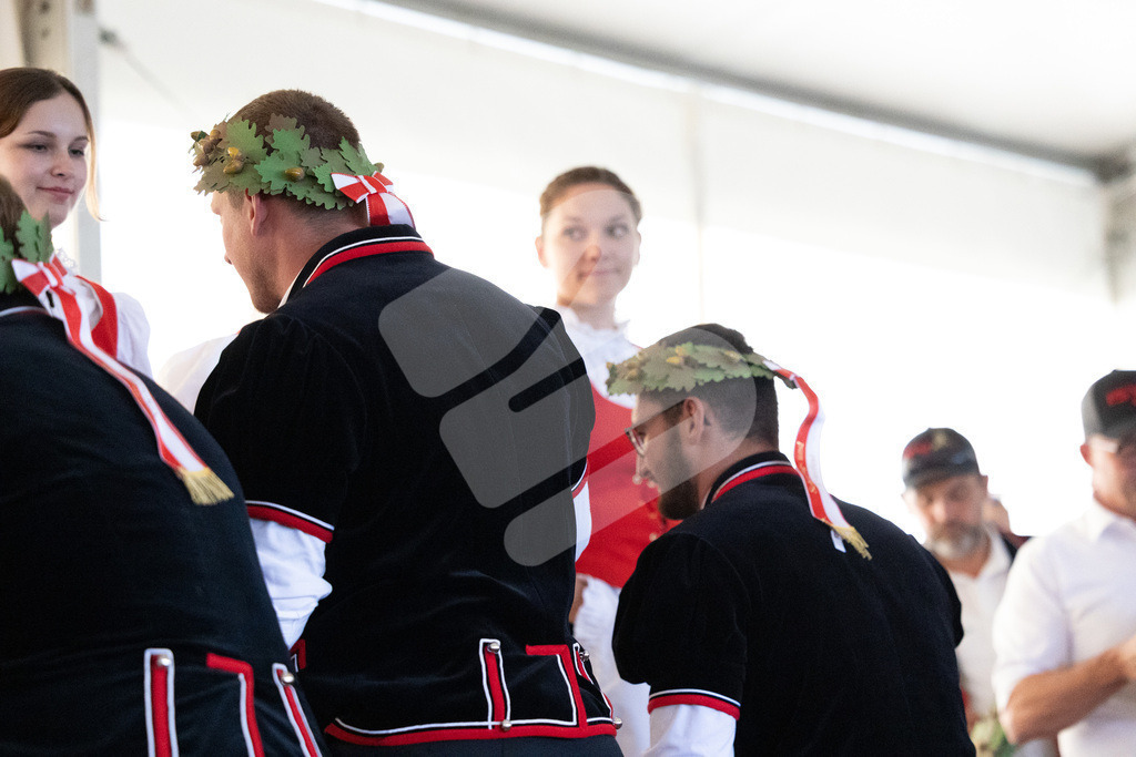 Rigi2025_3055 | Die Schwinger des Schwyzer Kantonalen Schwingerverbandes: Fotos, die Dynamik und Leidenschaft festhalten, sowie emotionale Momente aus dem traditionellen Schwingsport zeigen. - Realisiert mit Pictrs.com