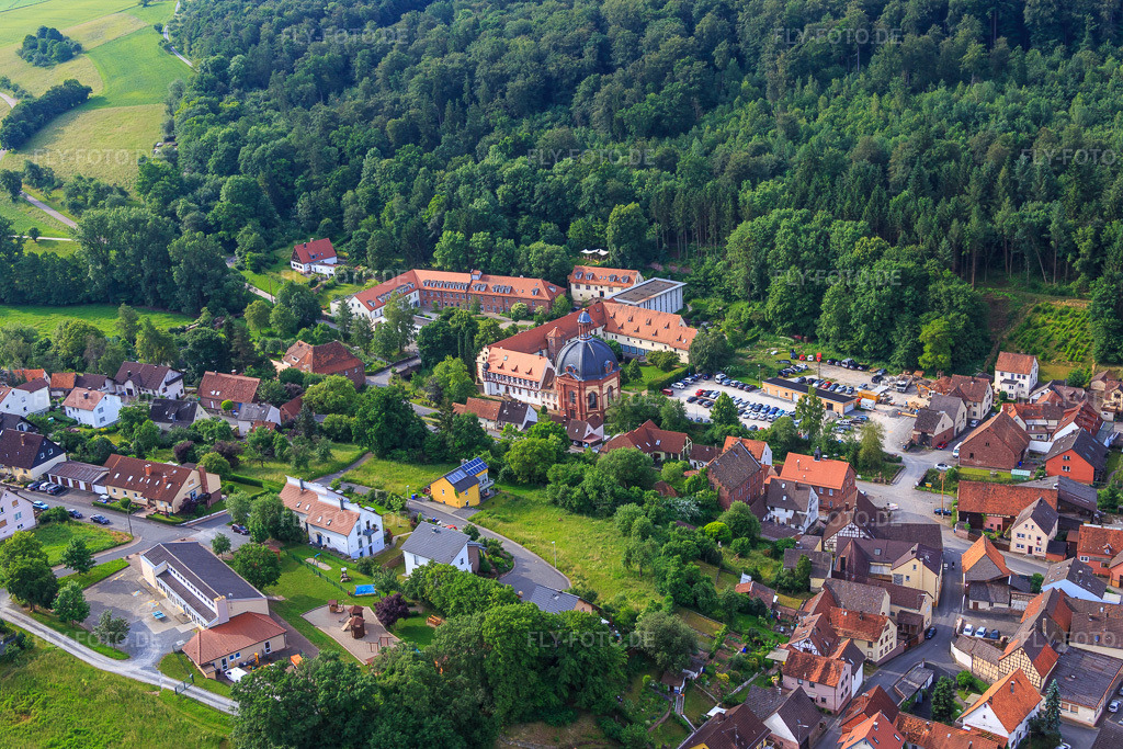 Luftbild: Benediktushof - Zentrum für Meditation und Achtsamkeit Seminar- und Tagungszentrum GmbH in Holzkirchen im Bundesland Bayern in Deutschland. Foto: IMG_089757.jpg vom 11.06.2016 durch Werner Riehm/FLY-FOTO.deMeditation, Achtsamkeit, Kontemplation und Zen - Benediktushof