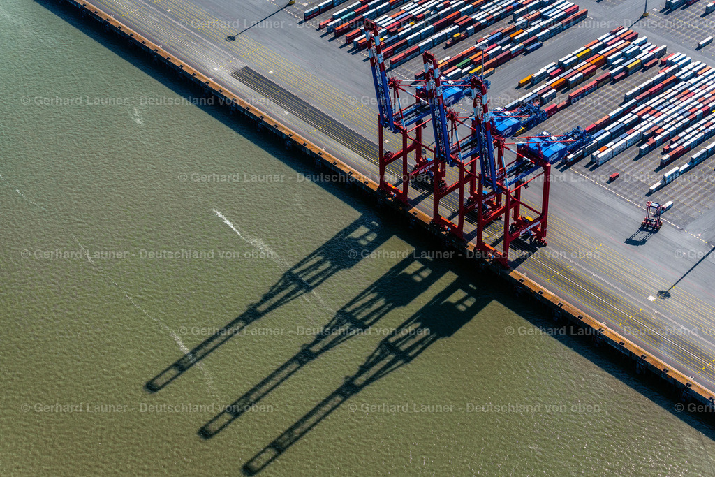 4036687 | Ladekräne am Jade-Weser-Port, Wilhelmshaven