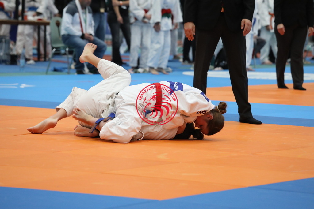 1J7A2701 | Fotos vom Adler Cup - Pictures from Adler Cup

Hier findet Ihr alle Eindrücke und großen Momente der Adler Cup Wochenenden. Here you will find all impressions and great moments of the Adler Cup weekends. - Realisiert mit Pictrs.com