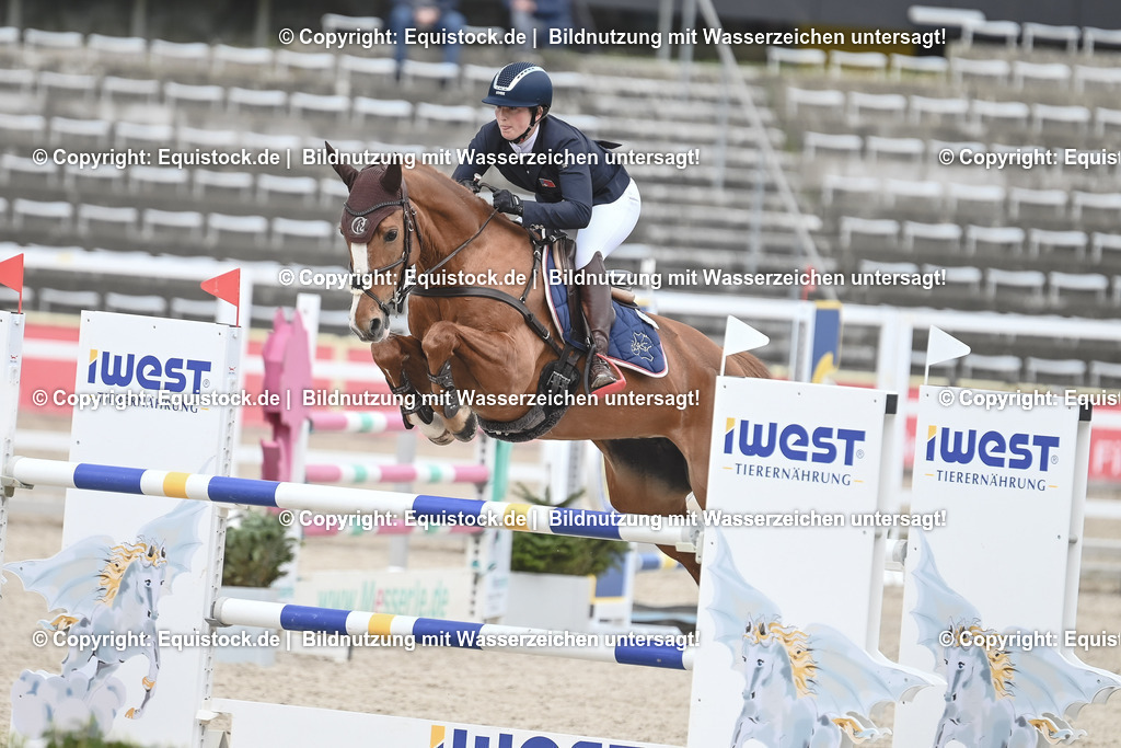 20230514_CCI4_Springen_0045 | equistock