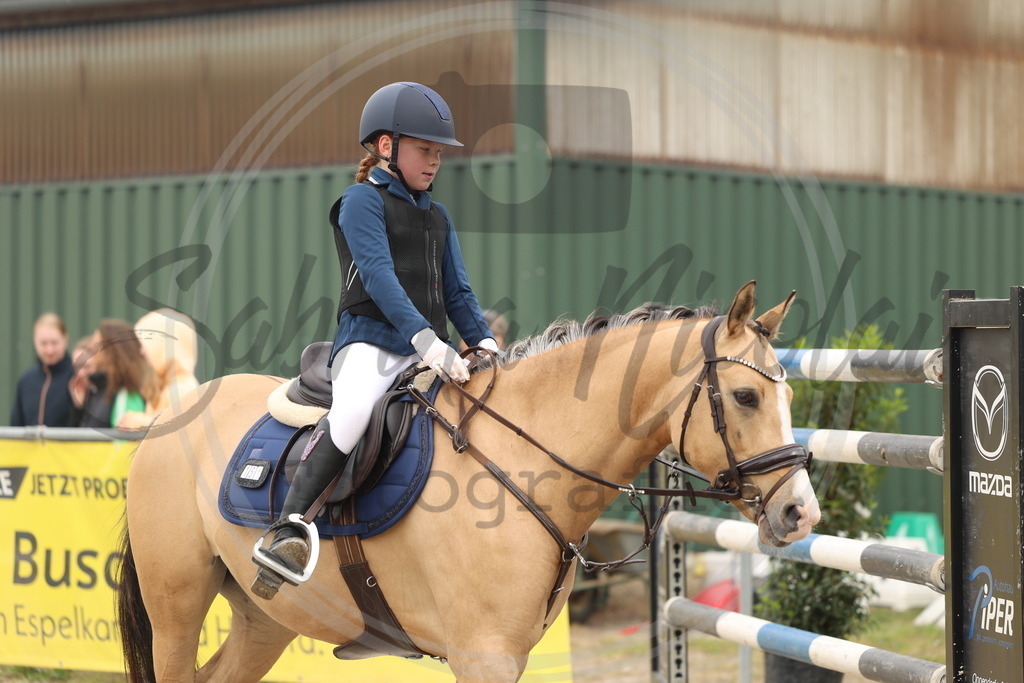 994A8316 | sabrinanicolaifotografie - Realisiert mit Pictrs.com