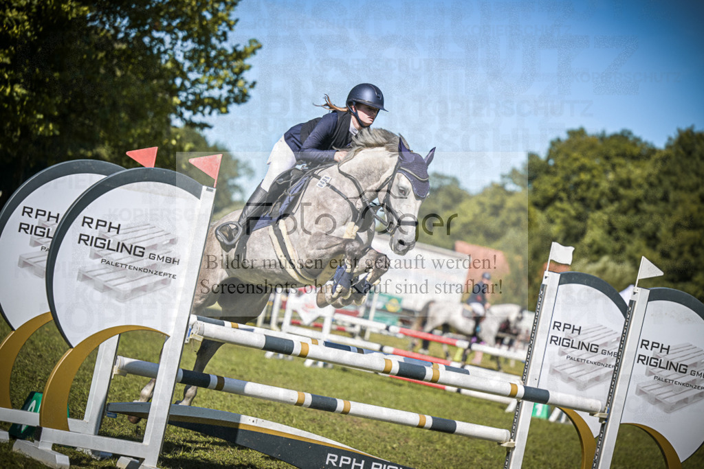 DOS_0483 | Entdecke hochwertige Reitturnierfotos von Foto Oger. Professionell, emotional und authentisch – jetzt Lieblingsmomente im Shop bestellen.Deutschlandweite Turnierfotografie. - Realisiert mit Pictrs.com