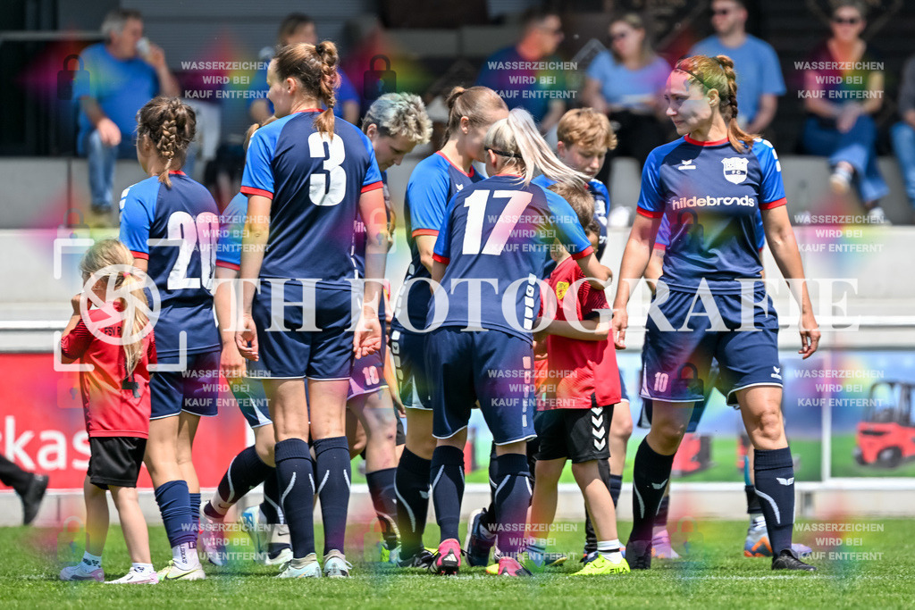 GER, FC Hauingen - SV Waldhaus, Frauen-Fussball, Rothaus Bezirkpokal, Finale, Saison 2024/2025, 29.05.2025 | Team FC HauingenGER, FC Hauingen - SV Waldhaus, Frauen-Fussball, Rothaus Bezirkpokal, Finale, Saison 2024/2025, 29.05.2025Foto: TH Fotografie/Thomas Hess