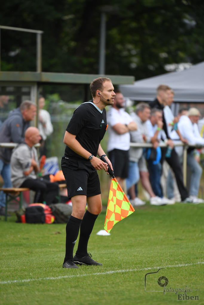 Sport-Duwe Cup | Sport-Duwe Cup Oldenburg; TuS Eversten (mint)-VFL Oldenburg (rot) am 05.07.2025 in Oldenburg (Sportanlage TuS Eversten), Photo: Philip Eiben 2025 - Realisiert mit Pictrs.com